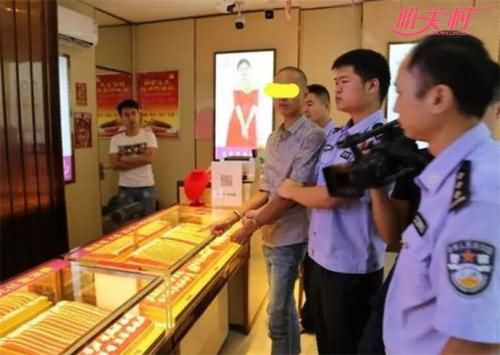 网络主播抢劫珠宝店 网络主播抢劫珠宝店