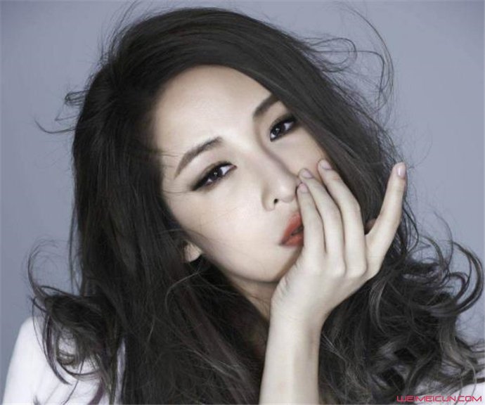 萧亚轩母亲叶秀玲做什么的 萧亚轩母亲叶秀玲做什么的