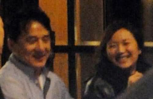 成龙徐静蕾醉后大笑 成龙徐静蕾醉后大笑