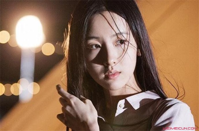 陈都灵高中丑事是怎么回事 陈都灵高中丑事是怎么回事