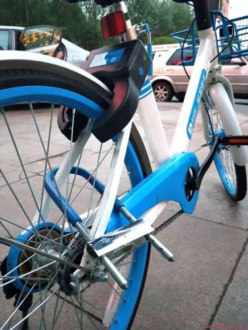 私锁共享单车