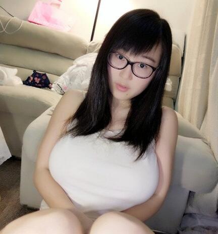吃醋的kk和混血哥图片 吃醋的kk资料福利