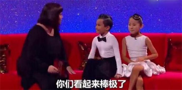 震惊世界的10岁少女和她的舞伴都很棒 震惊世界的10岁少女和她的舞伴都很棒