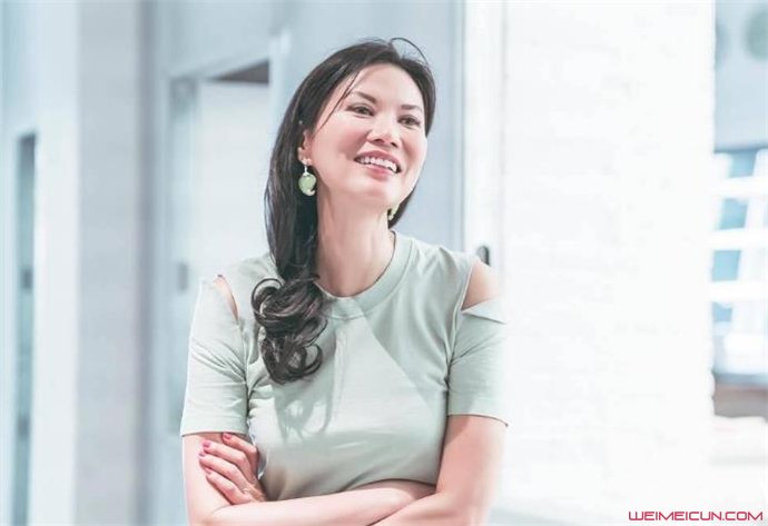 邓文迪现在靠什么生活 邓文迪现在靠什么生活