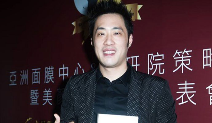 男星录像时失控