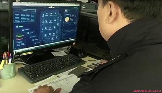 男子朋友圈炫违法怎么回事