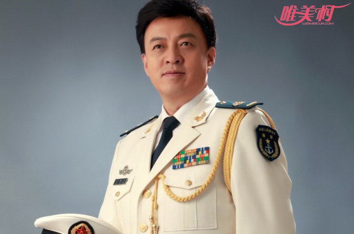 吕继宏军装