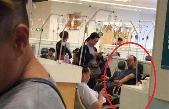 窦唯独自现身医院 窦唯独自现身医院