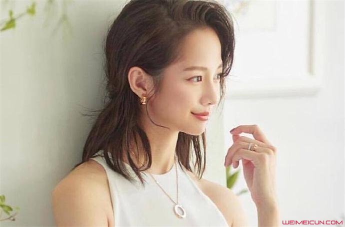 简嫚书个人资料现状
