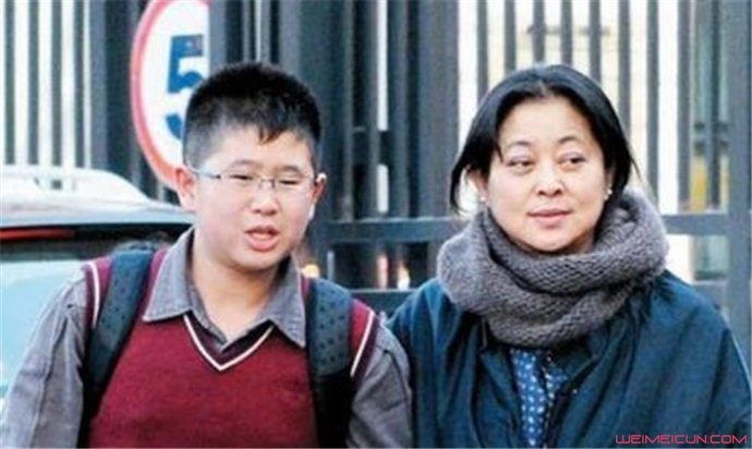 倪萍孩子得的什么病 为儿子倾家荡产年老色衰认不出