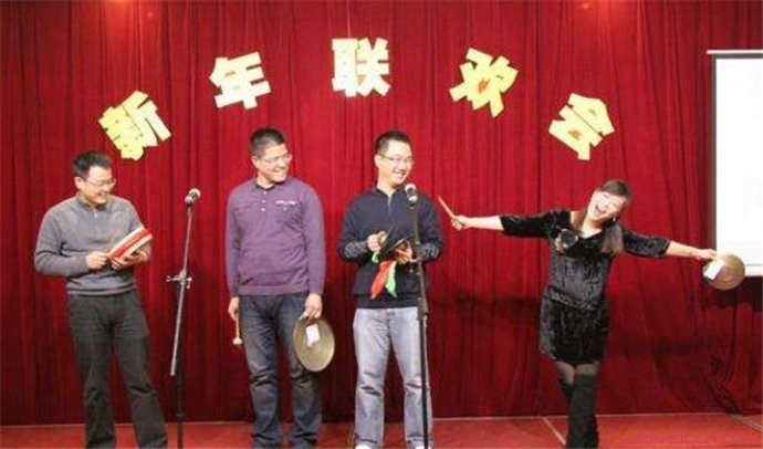 三句半台词大全爆笑