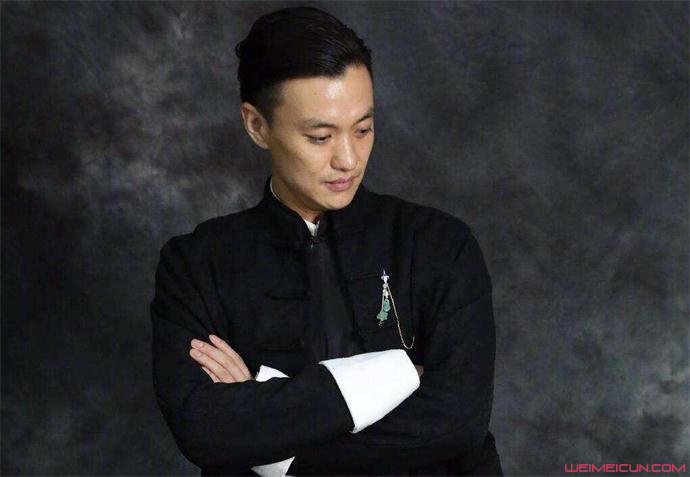 演员周一围