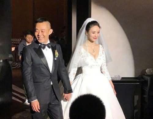 侯勇与现任妻子 侯勇与现任妻子