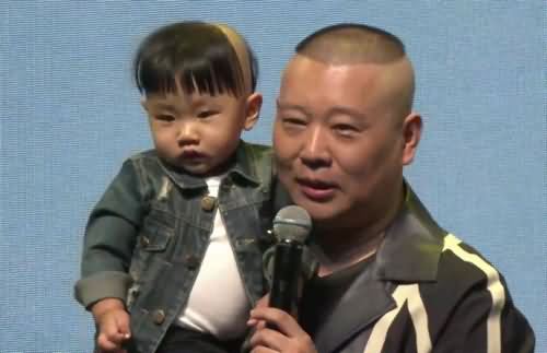 郭德纲与小儿子 郭德纲与小儿子