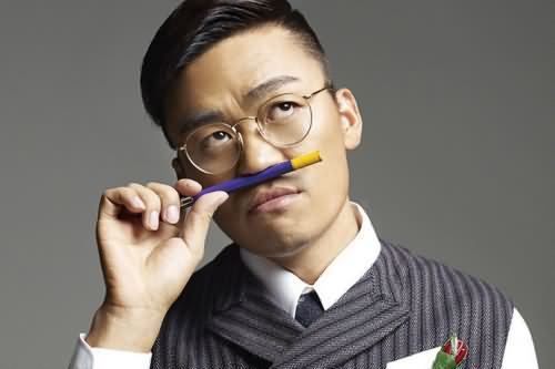 王宝强带父母游玩 王宝强带父母游玩