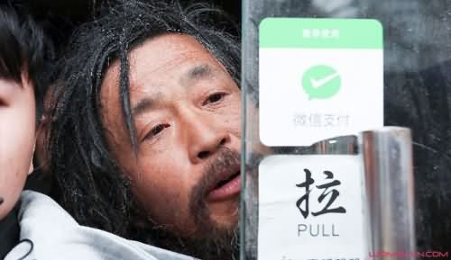 金句流浪汉走红
