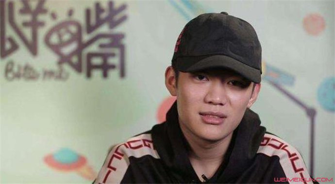 李小璐夜宿事件怎么回事 李小璐夜宿事件怎么回事
