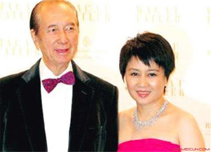何鸿燊如何使四太怀孕