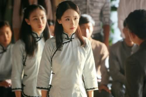 秋蝉女主角为什么换成了李曼