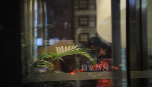 张檬的男朋友是谁 张檬和高富帅男友亲热被拍