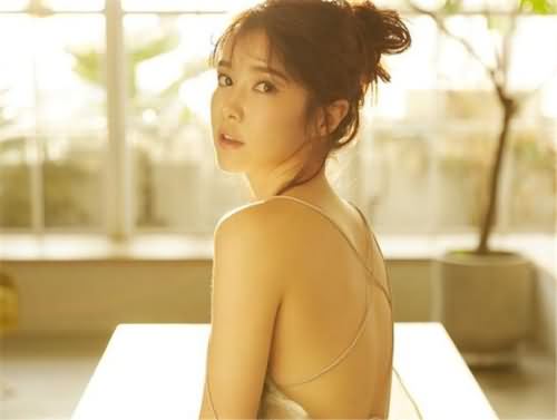 李佳颖被疑劈腿神回复 与阮经天真实关系