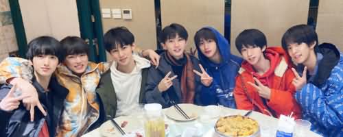 tnt时代少年团出道时间