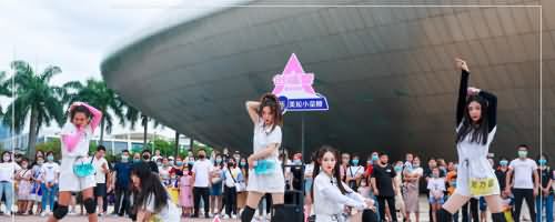 0084Vbs3gy1gfk2drholpj31hc0u0u0x.jpg