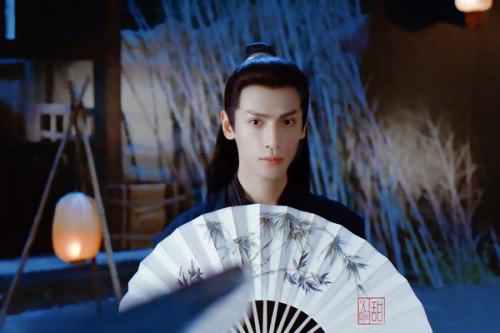 月上重火虞楚之什么时候出来