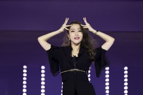 白冰为什么离婚