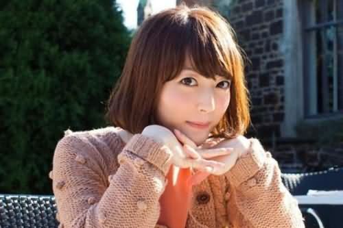 花泽香菜和小野贤章什么时候结婚