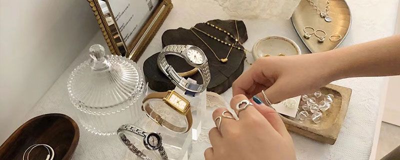 饰品 手表 戒指.jpg