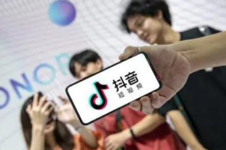 你礼貌吗啥梗什么意思3
